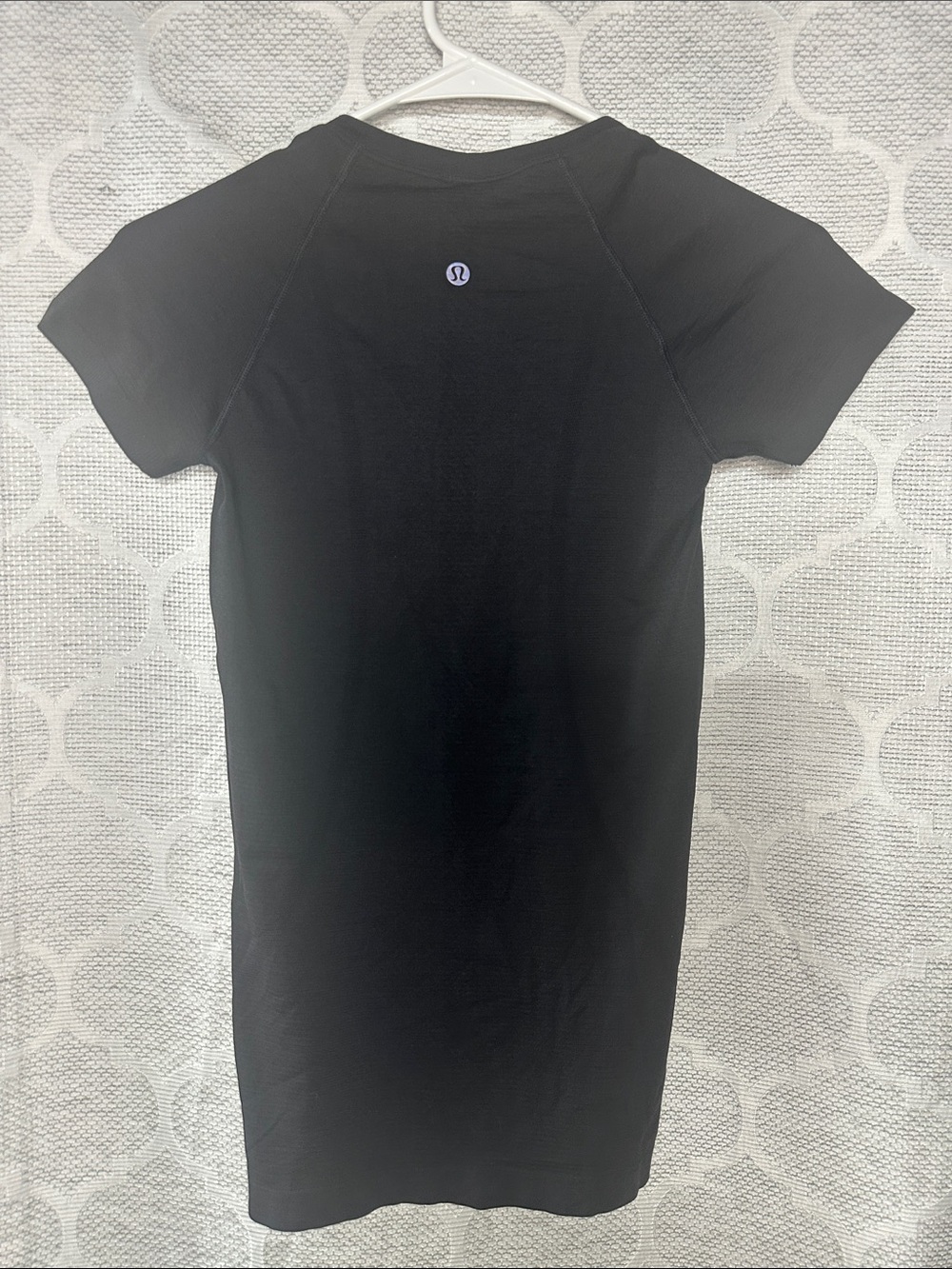Lululemon Swiftly Tech Short Sleeve Shirt 2.0 Black Athletic Tee Women's 2 - Picture 5 of 6